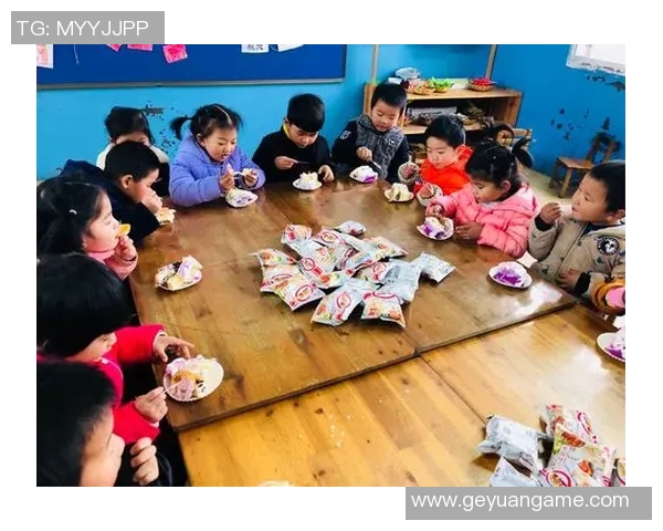 今日寿星杰伦-克拉克虽然没有上场，但是生日仪式还是必须得安排上的