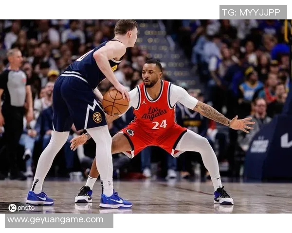 球队回避打挡拆?斯普利特:我们没有哈登那样主导挡拆配合的球员 球队回避打挡拆?斯普利特:我们没有哈登那样主导挡拆配合的球员