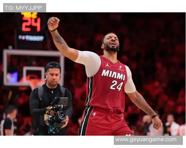 鲍威尔回应教练批评：接受这个批评，我必须做的更好